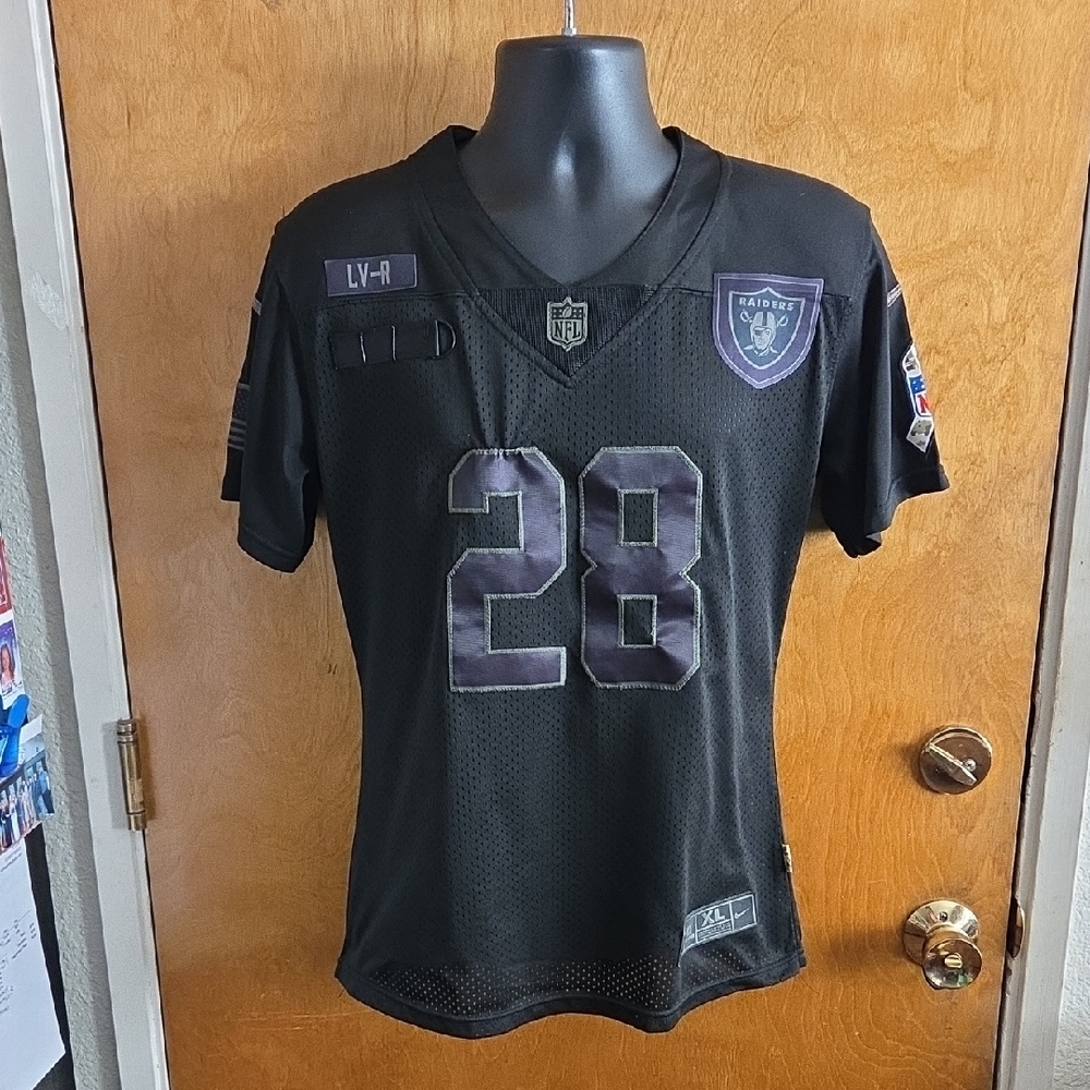 Women's Josh Jacobs Las Vegas Raiders Nike Salute To Service Limited Jersey XL